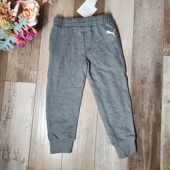 NWT Puma Boys SIze 4 Gray and White Logo Jogger Sweatpants - Picture 2 of 15